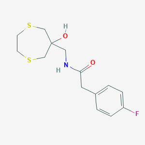 2-(4-fluorophenyl)-N-[(6-hydroxy-1,4-dithiepan-6-yl)methyl]acetamide