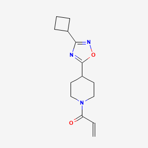 1-[4-(3-Cyclobutyl-1,2,4-oxadiazol-5-yl)piperidin-1-yl]prop-2-en-1-one