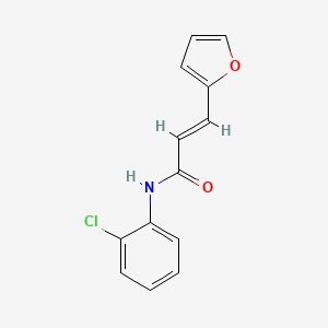 molecular formula C13H10ClNO2 B2797292 (2E)-N-(2-chlorophenyl)-3-(furan-2-yl)prop-2-enamide CAS No. 1082672-74-9
