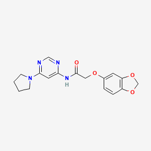 2-(benzo[d][1,3]dioxol-5-yloxy)-N-(6-(pyrrolidin-1-yl)pyrimidin-4-yl)acetamide