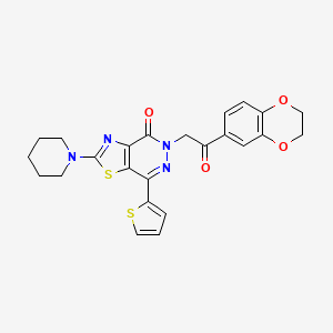 5-(2-(2,3-dihydrobenzo[b][1,4]dioxin-6-yl)-2-oxoethyl)-2-(piperidin-1-yl)-7-(thiophen-2-yl)thiazolo[4,5-d]pyridazin-4(5H)-one