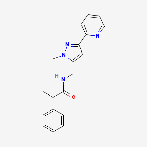 molecular formula C20H22N4O B2801638 N-{[1-methyl-3-(pyridin-2-yl)-1H-pyrazol-5-yl]methyl}-2-phenylbutanamide CAS No. 2319648-13-8