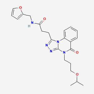 molecular formula C23H27N5O4 B2801941 N-[(furan-2-yl)methyl]-3-{5-oxo-4-[3-(propan-2-yloxy)propyl]-4H,5H-[1,2,4]triazolo[4,3-a]quinazolin-1-yl}propanamide CAS No. 902932-13-2
