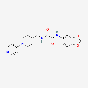 molecular formula C20H22N4O4 B2803456 N-(2H-1,3-benzodioxol-5-yl)-N'-{[1-(pyridin-4-yl)piperidin-4-yl]methyl}ethanediamide CAS No. 2034231-05-3