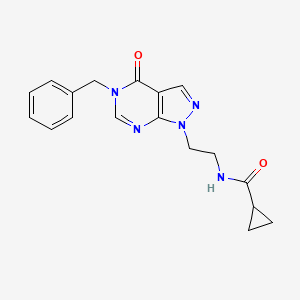 molecular formula C18H19N5O2 B2804309 N-(2-{5-benzyl-4-oxo-1H,4H,5H-pyrazolo[3,4-d]pyrimidin-1-yl}ethyl)cyclopropanecarboxamide CAS No. 922130-81-2