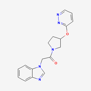 2-(1H-benzo[d]imidazol-1-yl)-1-(3-(pyridazin-3-yloxy)pyrrolidin-1-yl)ethanone