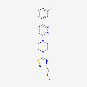 5-[4-[6-(3-Fluorophenyl)pyridazin-3-yl]piperazin-1-yl]-3-(methoxymethyl)-1,2,4-thiadiazole