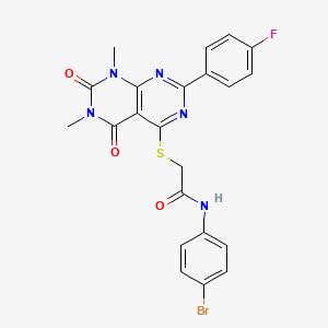 molecular formula C22H17BrFN5O3S B2810732 N-(4-bromophenyl)-2-((2-(4-fluorophenyl)-6,8-dimethyl-5,7-dioxo-5,6,7,8-tetrahydropyrimido[4,5-d]pyrimidin-4-yl)thio)acetamide CAS No. 852170-13-9