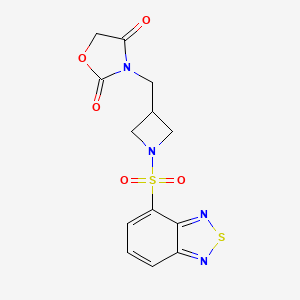 molecular formula C13H12N4O5S2 B2810792 3-((1-(苯并[c][1,2,5]噻二唑-4-基磺酰)吖啶-3-基)甲基)噁唑啉-2,4-二酮 CAS No. 2034234-10-9