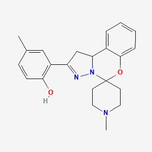 molecular formula C22H25N3O2 B2812256 4-Methyl-2-(1'-methyl-1,10b-dihydrospiro[benzo[e]pyrazolo[1,5-c][1,3]oxazine-5,4'-piperidin]-2-yl)phenol CAS No. 899983-64-3