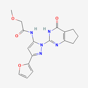 molecular formula C17H17N5O4 B2814199 N-(3-(furan-2-yl)-1-(4-oxo-4,5,6,7-tetrahydro-3H-cyclopenta[d]pyrimidin-2-yl)-1H-pyrazol-5-yl)-2-methoxyacetamide CAS No. 1207056-50-5