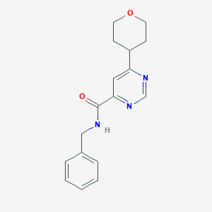 molecular formula C17H19N3O2 B2817609 N-Benzyl-6-(oxan-4-yl)pyrimidine-4-carboxamide CAS No. 2415533-19-4