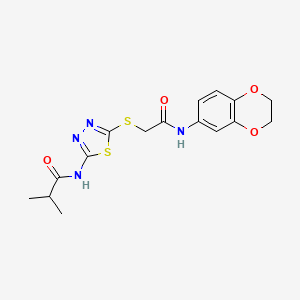 molecular formula C16H18N4O4S2 B2818124 N-[5-({[(2,3-dihydro-1,4-benzodioxin-6-yl)carbamoyl]methyl}sulfanyl)-1,3,4-thiadiazol-2-yl]-2-methylpropanamide CAS No. 868972-74-1