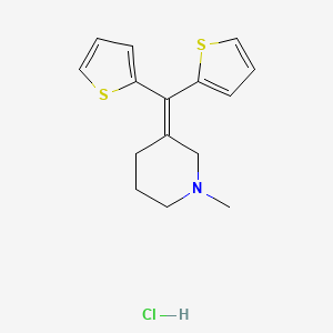 molecular formula C15H18ClNS2 B2818830 Tipepidine hydrochloride 