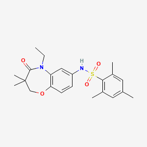 molecular formula C22H28N2O4S B2819427 N-(5-ethyl-3,3-dimethyl-4-oxo-2,3,4,5-tetrahydrobenzo[b][1,4]oxazepin-7-yl)-2,4,6-trimethylbenzenesulfonamide CAS No. 922077-07-4