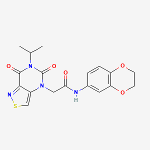 molecular formula C18H18N4O5S B2820083 N-(2,3-dihydro-1,4-benzodioxin-6-yl)-2-[5,7-dioxo-6-(propan-2-yl)-4H,5H,6H,7H-[1,2]thiazolo[4,3-d]pyrimidin-4-yl]acetamide CAS No. 1251627-83-4