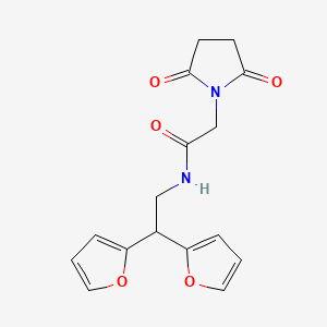 molecular formula C16H16N2O5 B2821380 N-[2,2-bis(furan-2-yl)ethyl]-2-(2,5-dioxopyrrolidin-1-yl)acetamide CAS No. 2176270-18-9