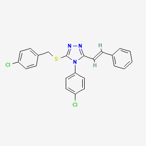 molecular formula C23H17Cl2N3S B2822203 4-(4-chlorophenyl)-3-{[(4-chlorophenyl)methyl]sulfanyl}-5-[(E)-2-phenylethenyl]-4H-1,2,4-triazole CAS No. 551920-94-6