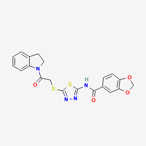 molecular formula C20H16N4O4S2 B2823391 N-(5-((2-(indolin-1-yl)-2-oxoethyl)thio)-1,3,4-thiadiazol-2-yl)benzo[d][1,3]dioxole-5-carboxamide CAS No. 477211-85-1
