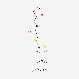 B2827699 N-((tetrahydrofuran-2-yl)methyl)-2-((3-(m-tolyl)-1,2,4-thiadiazol-5-yl)thio)acetamide CAS No. 864918-20-7