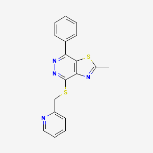 molecular formula C18H14N4S2 B2829435 2-Methyl-7-phenyl-4-((pyridin-2-ylmethyl)thio)thiazolo[4,5-d]pyridazine CAS No. 946255-58-9