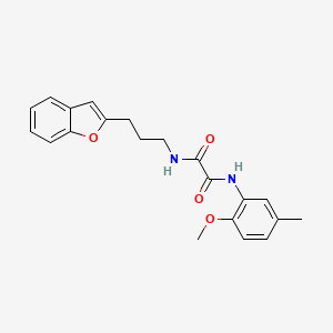 molecular formula C21H22N2O4 B2830139 N-[3-(1-benzofuran-2-yl)propyl]-N'-(2-methoxy-5-methylphenyl)ethanediamide CAS No. 2034298-04-7