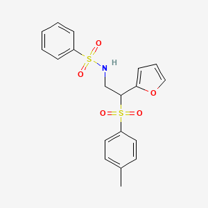 molecular formula C19H19NO5S2 B2830489 N-[2-(furan-2-yl)-2-(4-methylbenzenesulfonyl)ethyl]benzenesulfonamide CAS No. 877816-66-5