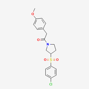 1-(3-((4-Chlorophenyl)sulfonyl)pyrrolidin-1-yl)-2-(4-methoxyphenyl)ethanone