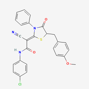 molecular formula C26H20ClN3O3S B2833060 (Z)-N-(4-chlorophenyl)-2-cyano-2-(5-(4-methoxybenzyl)-4-oxo-3-phenylthiazolidin-2-ylidene)acetamide CAS No. 489403-65-8