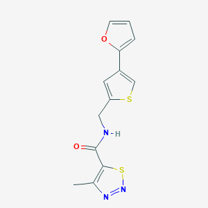 molecular formula C13H11N3O2S2 B2833664 N-{[4-(furan-2-yl)thiophen-2-yl]methyl}-4-methyl-1,2,3-thiadiazole-5-carboxamide CAS No. 2379975-89-8