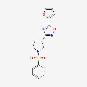 5-(Furan-2-yl)-3-(1-(phenylsulfonyl)pyrrolidin-3-yl)-1,2,4-oxadiazole