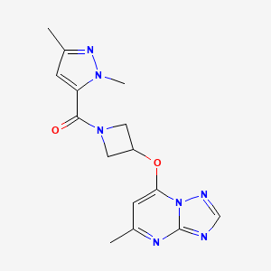 molecular formula C15H17N7O2 B2834671 1,3-dimethyl-5-[3-({5-methyl-[1,2,4]triazolo[1,5-a]pyrimidin-7-yl}oxy)azetidine-1-carbonyl]-1H-pyrazole CAS No. 2097927-17-6