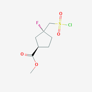 molecular formula C8H12ClFO4S B2834683 Methyl (1R,3R)-3-(chlorosulfonylmethyl)-3-fluorocyclopentane-1-carboxylate CAS No. 2361610-50-4