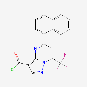 molecular formula C18H9ClF3N3O B2835929 5-(Naphthalen-1-yl)-7-(trifluoromethyl)pyrazolo[1,5-a]pyrimidine-3-carbonyl chloride CAS No. 865424-05-1