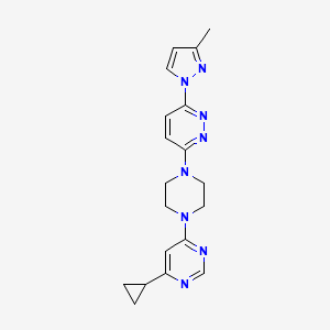 3-[4-(6-Cyclopropylpyrimidin-4-yl)piperazin-1-yl]-6-(3-methylpyrazol-1-yl)pyridazine