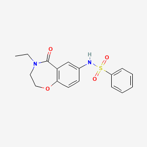 molecular formula C17H18N2O4S B2851033 N-(4-ethyl-5-oxo-2,3,4,5-tetrahydrobenzo[f][1,4]oxazepin-7-yl)benzenesulfonamide CAS No. 922007-71-4
