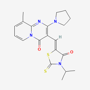 (Z)-3-isopropyl-5-((9-methyl-4-oxo-2-(pyrrolidin-1-yl)-4H-pyrido[1,2-a]pyrimidin-3-yl)methylene)-2-thioxothiazolidin-4-one