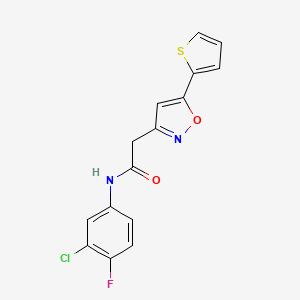 molecular formula C15H10ClFN2O2S B2852538 N-(3-chloro-4-fluorophenyl)-2-(5-(thiophen-2-yl)isoxazol-3-yl)acetamide CAS No. 946284-65-7