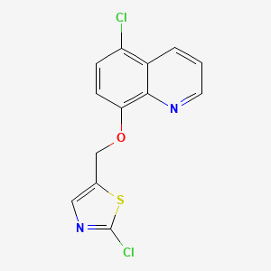molecular formula C13H8Cl2N2OS B2853674 5-Chloro-8-[(2-chloro-1,3-thiazol-5-yl)methoxy]quinoline CAS No. 672950-05-9