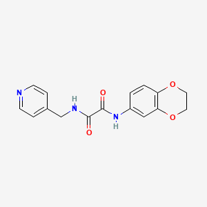 molecular formula C16H15N3O4 B2854145 N-(2,3-dihydro-1,4-benzodioxin-6-yl)-N'-[(pyridin-4-yl)methyl]ethanediamide CAS No. 899956-37-7