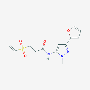 molecular formula C13H15N3O4S B2854873 3-Ethenylsulfonyl-N-[5-(furan-2-yl)-2-methylpyrazol-3-yl]propanamide CAS No. 2224390-36-5