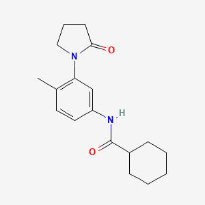 molecular formula C18H24N2O2 B2855201 N-[4-methyl-3-(2-oxopyrrolidin-1-yl)phenyl]cyclohexanecarboxamide CAS No. 941934-16-3