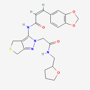 (Z)-3-(benzo[d][1,3]dioxol-5-yl)-N-(2-(2-oxo-2-(((tetrahydrofuran-2-yl)methyl)amino)ethyl)-4,6-dihydro-2H-thieno[3,4-c]pyrazol-3-yl)acrylamide