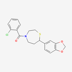 molecular formula C19H18ClNO3S B2862013 (7-(Benzo[d][1,3]dioxol-5-yl)-1,4-thiazepan-4-yl)(2-chlorophenyl)methanone CAS No. 1705248-00-5
