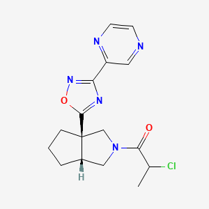 molecular formula C16H18ClN5O2 B2862545 rac-1-[(3aR,6aR)-3a-[3-(pyrazin-2-yl)-1,2,4-oxadiazol-5-yl]-octahydrocyclopenta[c]pyrrol-2-yl]-2-chloropropan-1-one CAS No. 2411184-12-6
