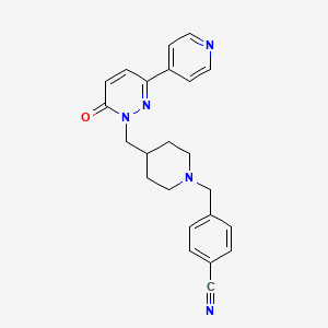 4-[(4-{[6-Oxo-3-(pyridin-4-yl)-1,6-dihydropyridazin-1-yl]methyl}piperidin-1-yl)methyl]benzonitrile