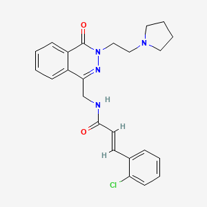 molecular formula C24H25ClN4O2 B2863423 (E)-3-(2-chlorophenyl)-N-((4-oxo-3-(2-(pyrrolidin-1-yl)ethyl)-3,4-dihydrophthalazin-1-yl)methyl)acrylamide CAS No. 1448139-31-8