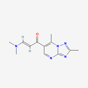 (2E)-3-(dimethylamino)-1-(2,7-dimethyl[1,2,4]triazolo[1,5-a]pyrimidin-6-yl)prop-2-en-1-one