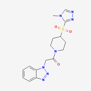 molecular formula C16H19N7O3S B2868614 2-(1H-1,2,3-benzotriazol-1-yl)-1-{4-[(4-methyl-4H-1,2,4-triazol-3-yl)sulfonyl]piperidin-1-yl}ethan-1-one CAS No. 1448065-49-3
