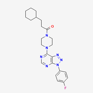 3-cyclohexyl-1-(4-(3-(4-fluorophenyl)-3H-[1,2,3]triazolo[4,5-d]pyrimidin-7-yl)piperazin-1-yl)propan-1-one